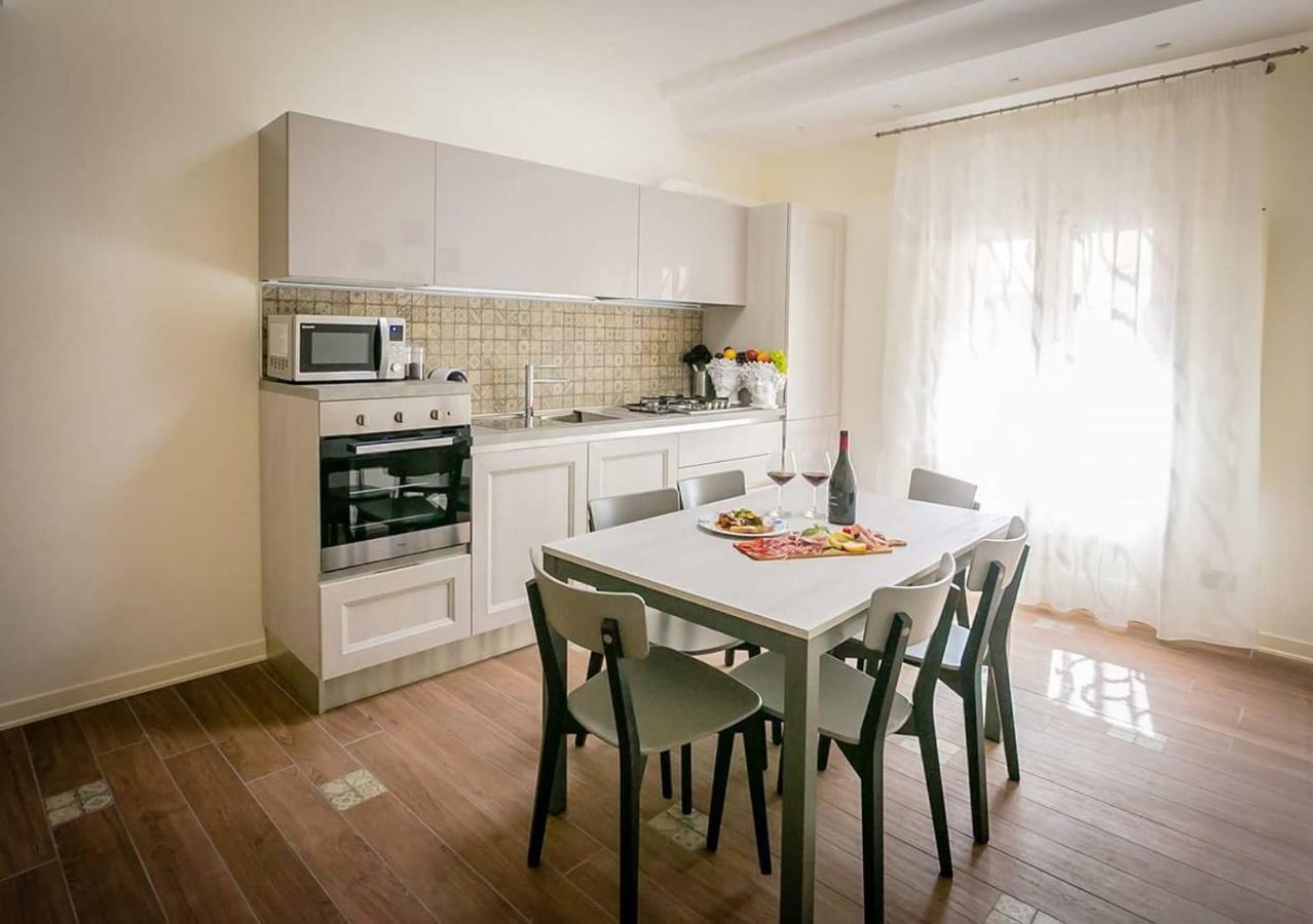 Le Suite Del Corso Cefalu Exterior photo